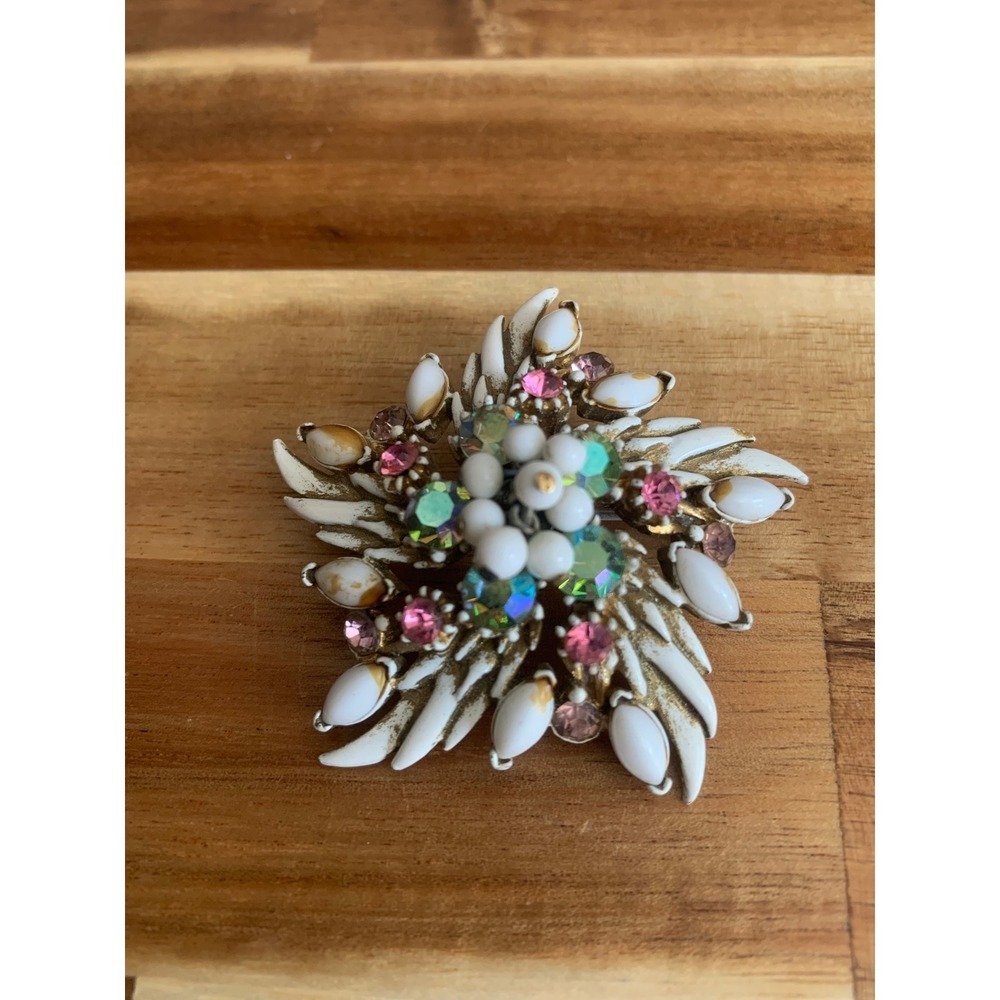 Vintage Floral Brooch White Enamel Pink AB Rhinestone  Fairycore Cottagecore